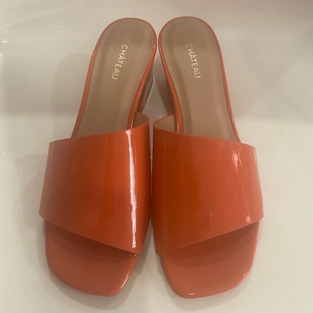 Le Chateau Orange Patent Slides - Size 37